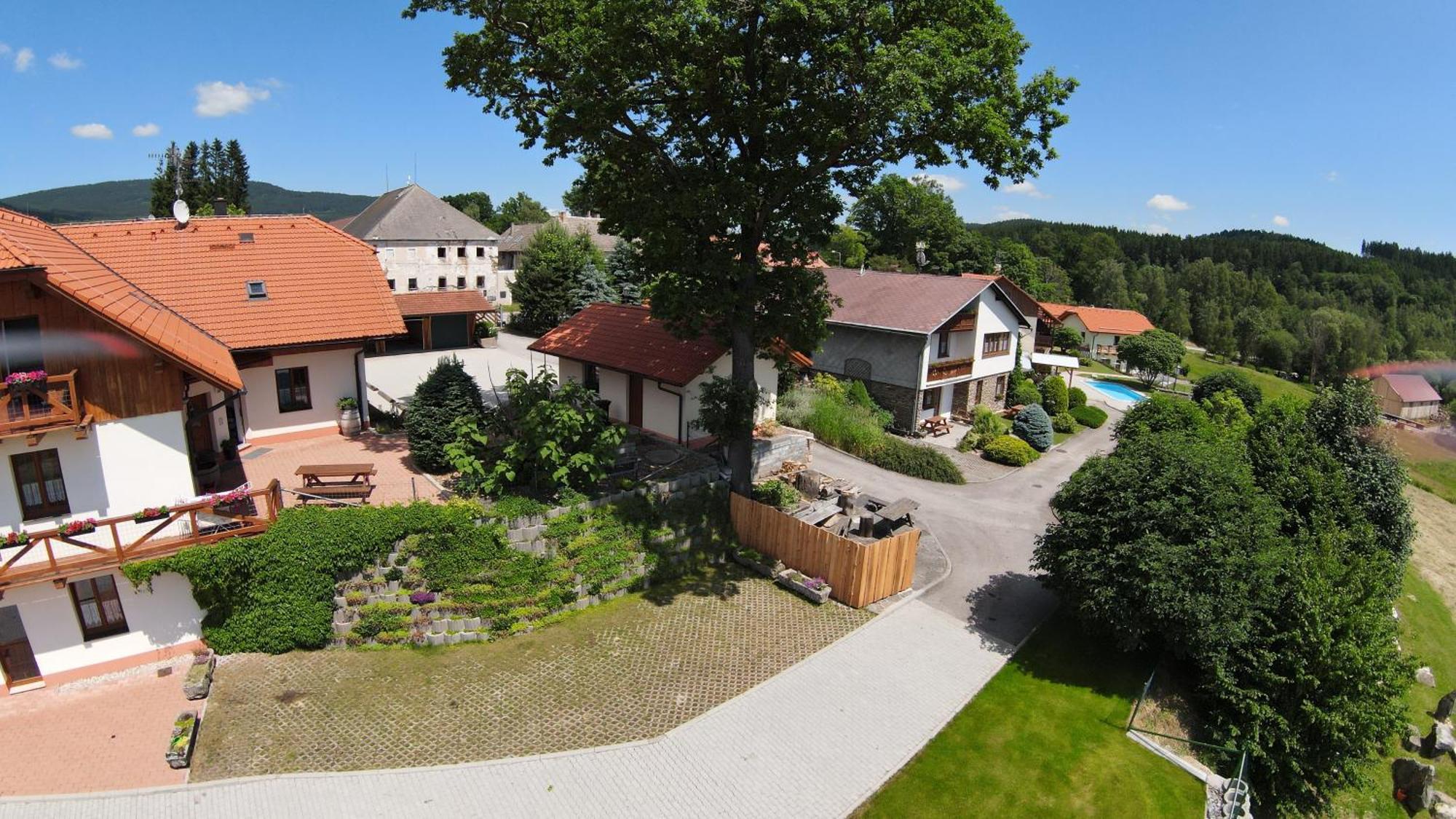 Apartmany U Srdce Vltavy Horní Planá Exterior foto