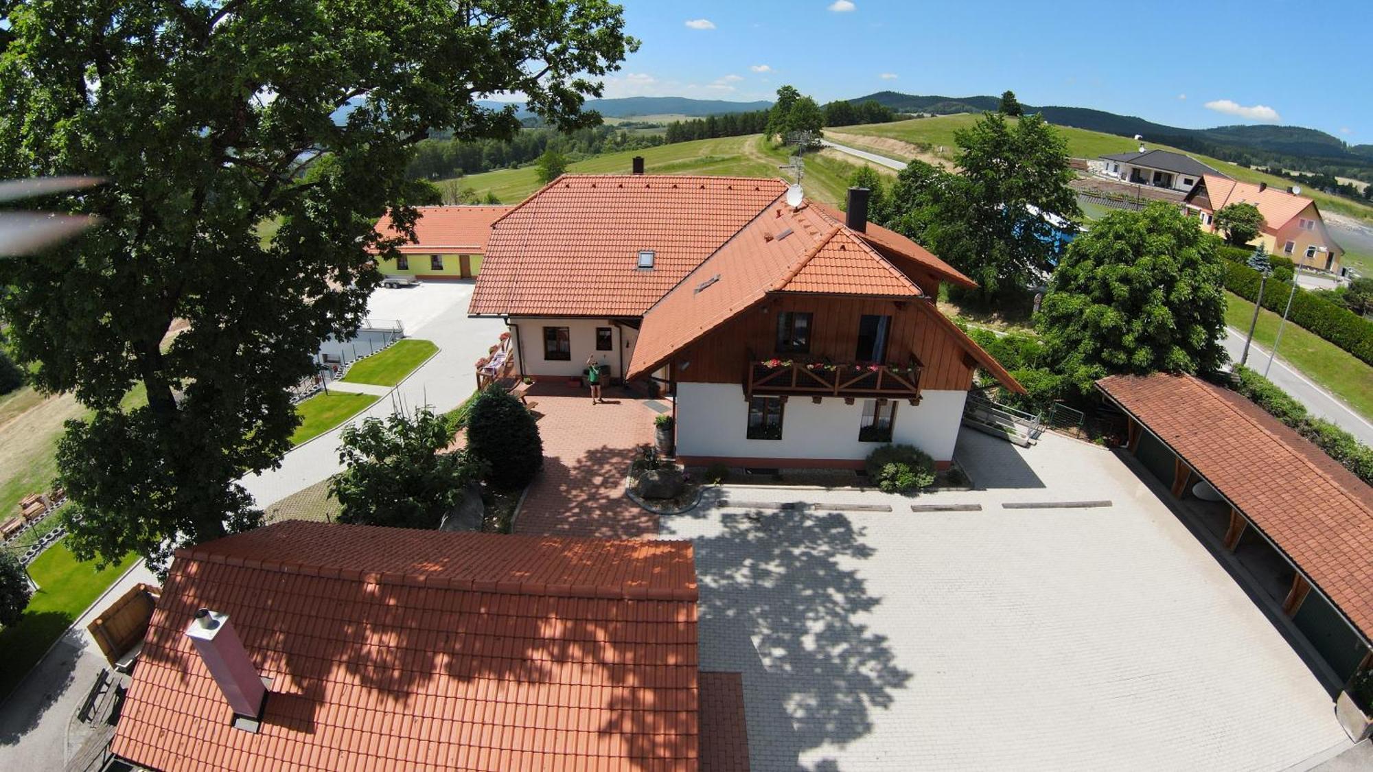 Apartmany U Srdce Vltavy Horní Planá Exterior foto